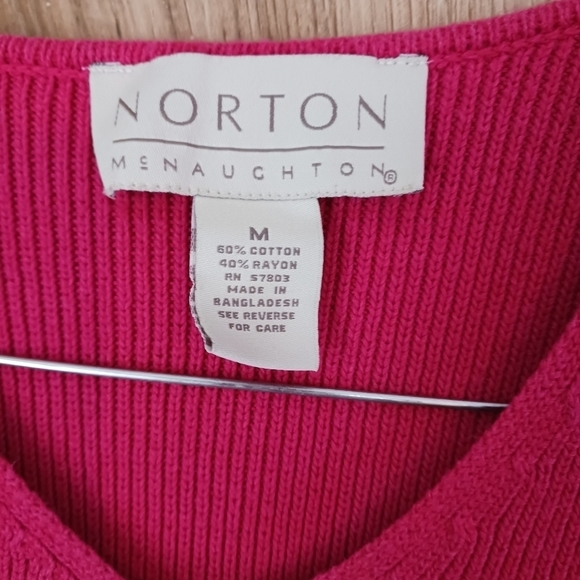 Vintage Norton McNaughton 90s Magenta Ribbed Stretchy Sweater - Picture 4 of 4
